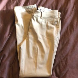 Express Mid Rise Straight Chino Pant. NWT